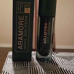 Aramore NAD+ Night Cream 1.7 oz Anti Aging Moisturizer NEW $110 Retail